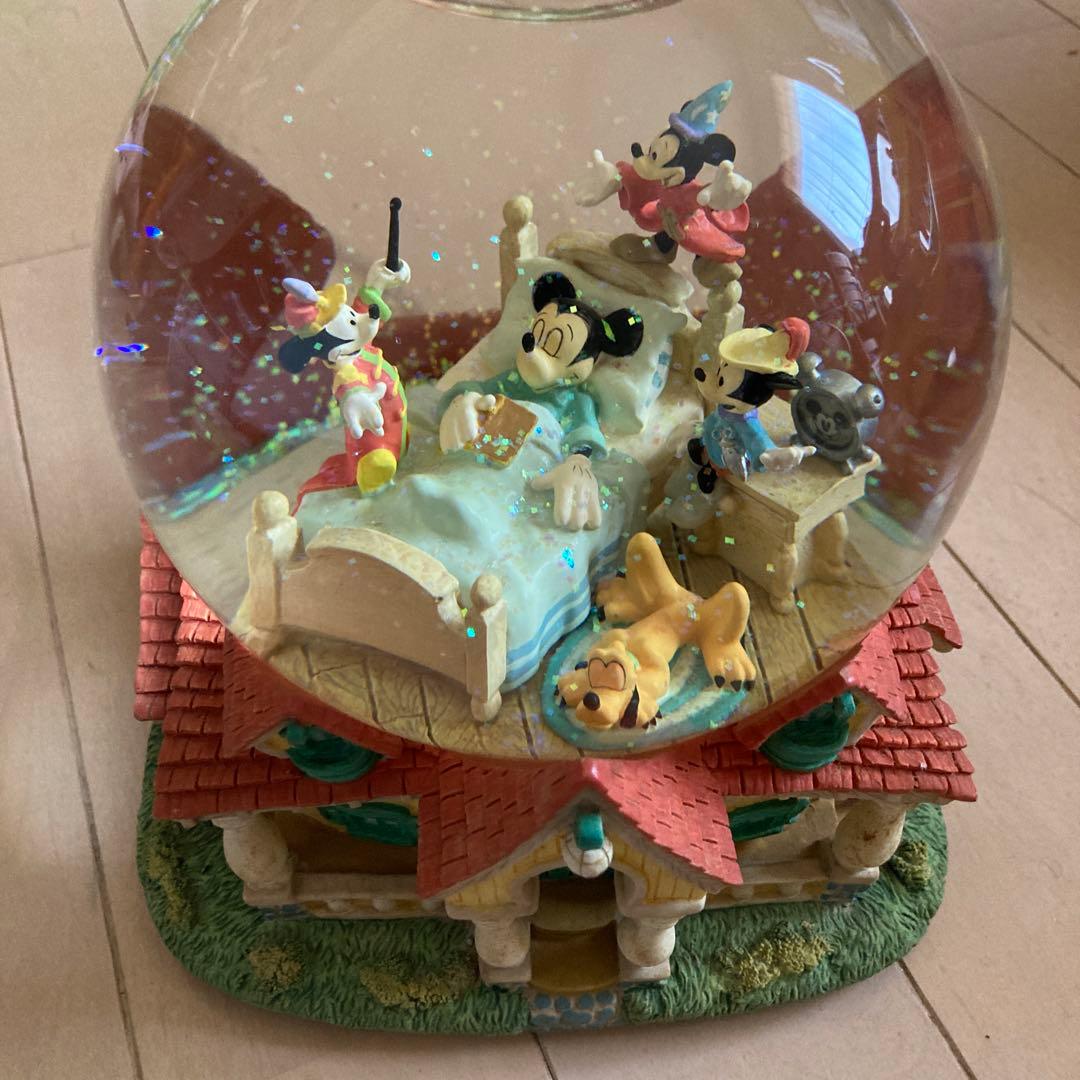 ディズニー　スノーグローブ　スノードーム