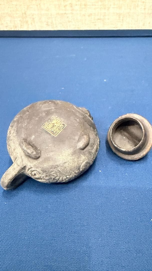 黒泥 龍頭 微香壺 / オブジェ コレクション横8cm x 高6cm