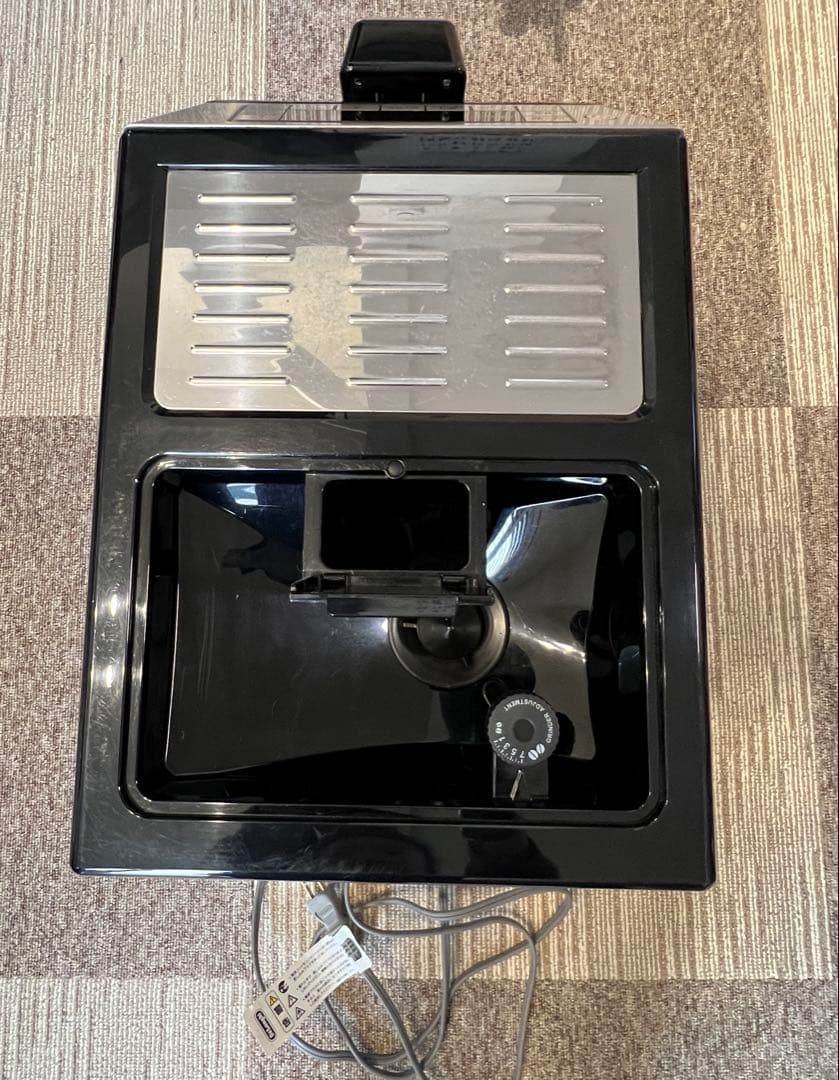 デロンギ　エレッタカプチーノトップ　ECAM45760B 全自動コーヒーマシン