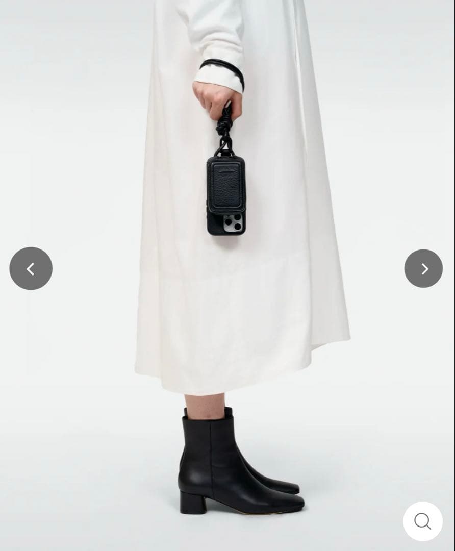 objcts.io ストラップ一体型マイクロバッグ ブラック