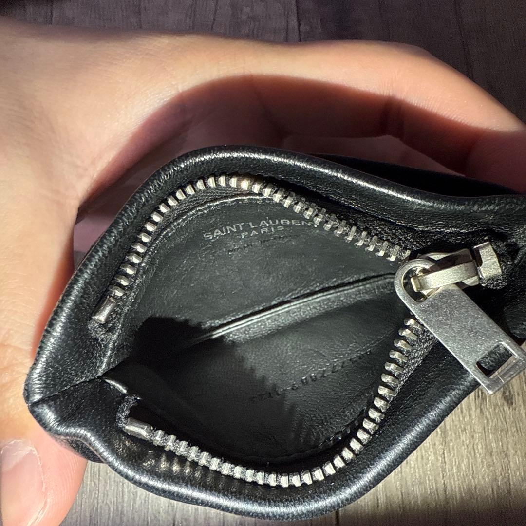 SAINT LAURENT ブラックケース