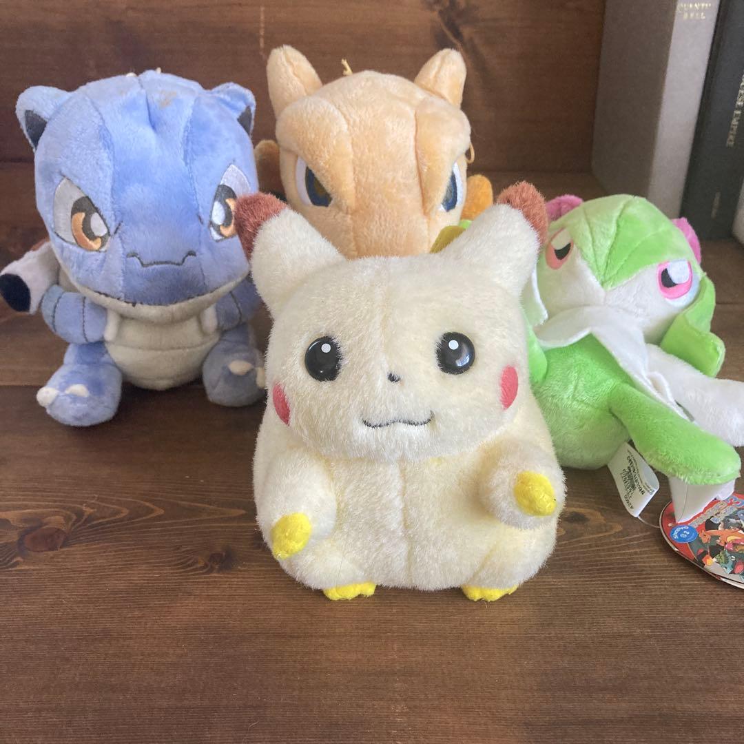 希少　TOMY 赤タグ　ポケットモンスター　ピカチュウ　豪華おまけぬいぐるみ