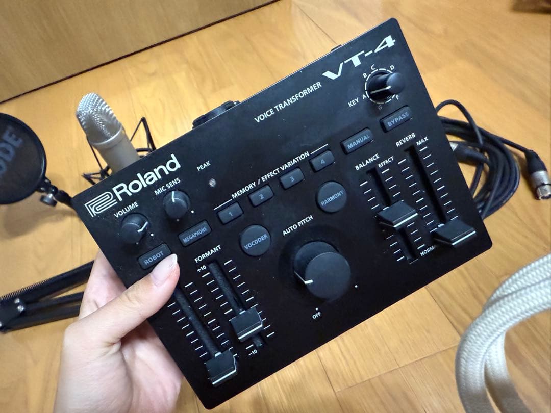 Roland VT-4 ボイストランスフォーマー　マイクなど　セット