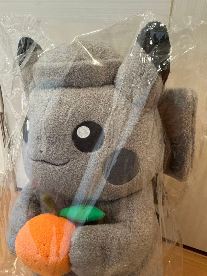 ポケモン big ピカチュウ ぬいぐるみ 韓国済州限定 チェジュ島　お地蔵さん
