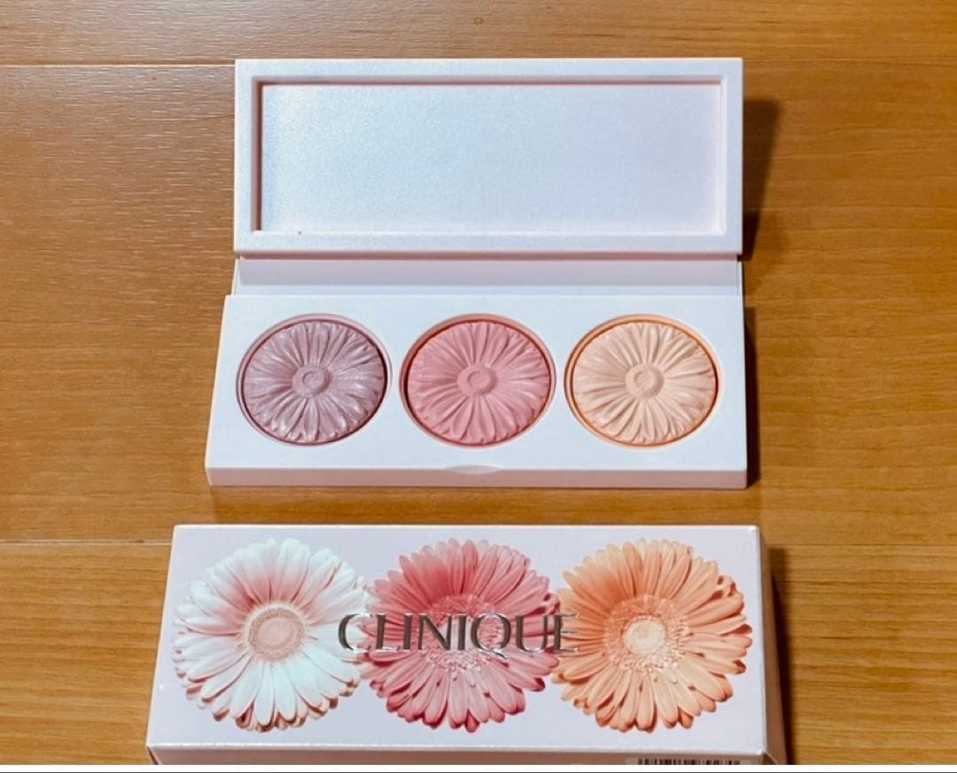 専用商品 楽一番公式アカウント01様 CLINIQUE3色パレット✖️ 3