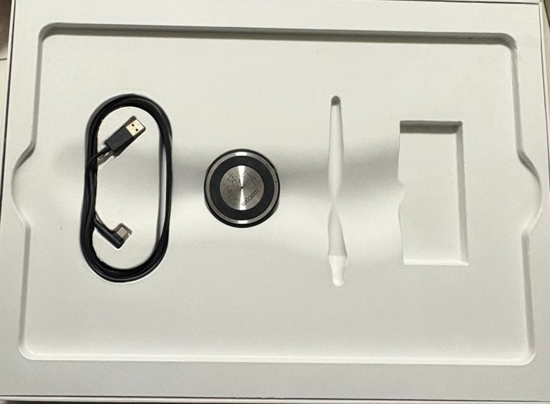 Wacom Intuos Pro PTH-860 ペン無し