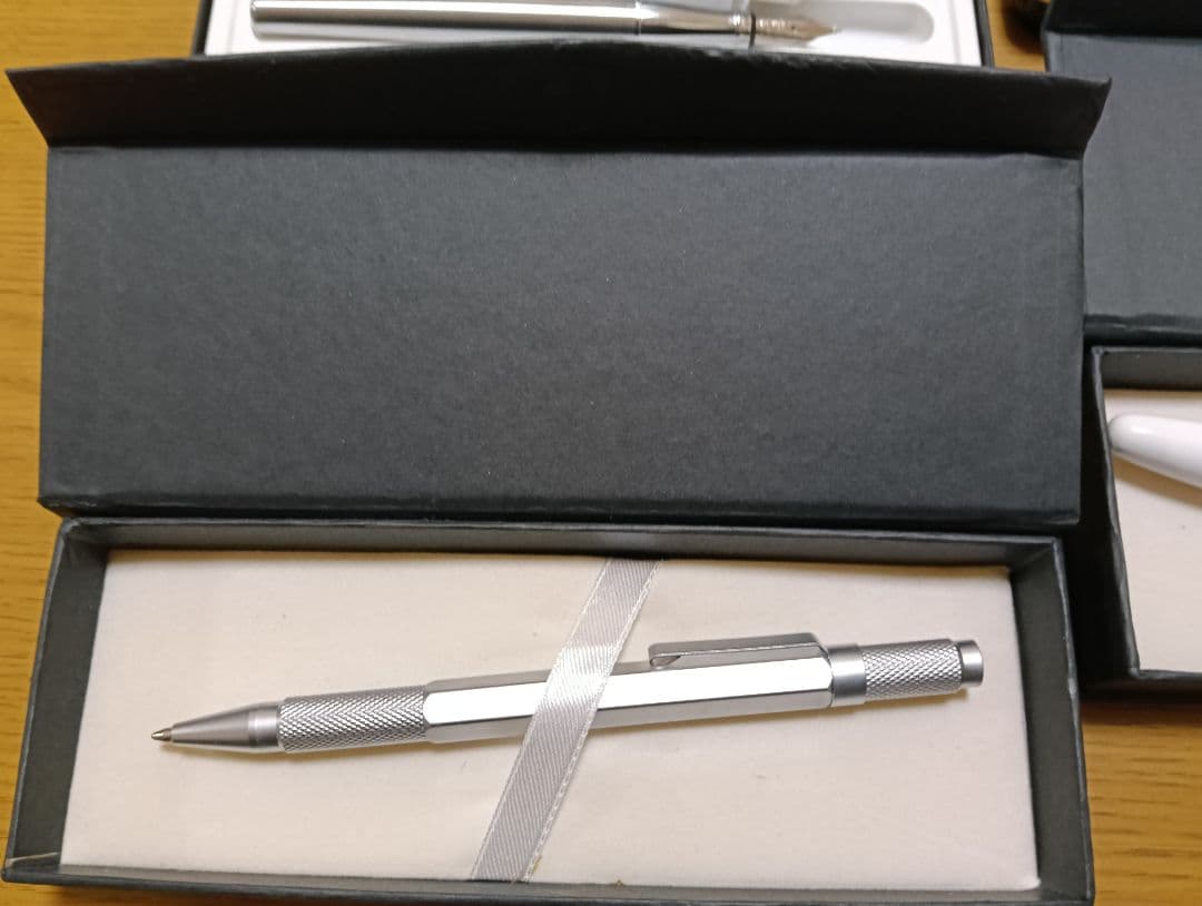 DUKE 万年筆、CROSSボールペン、他　計 7セット