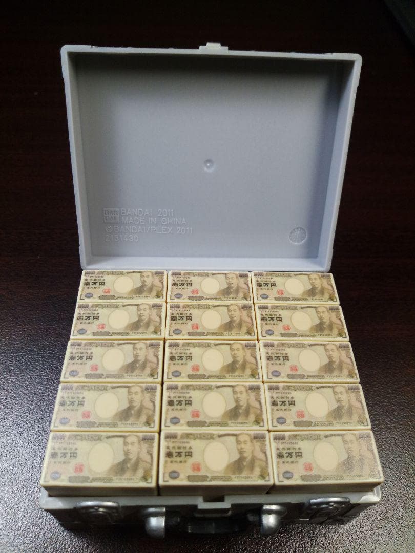 【緊急大放出！】【値引一切✖】3億円 (1/6スケール ジョークトイ)