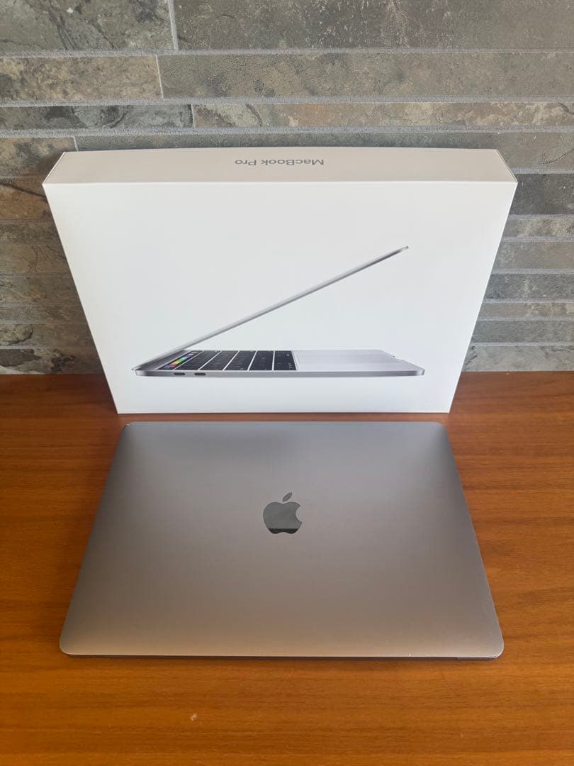 MacBook本体 Apple MacBook Pro 13