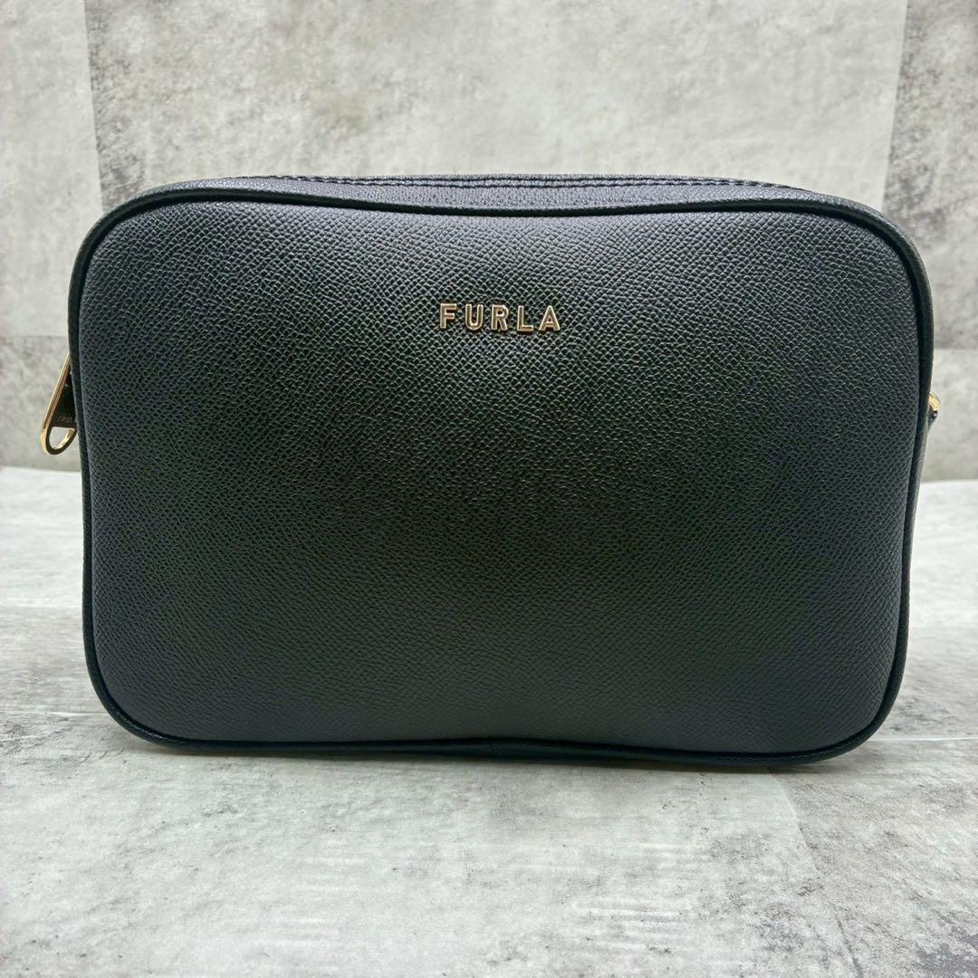 美品 フルラ リリー Wファスナー カメラバッグ ショルダーバッグ クロスボディ