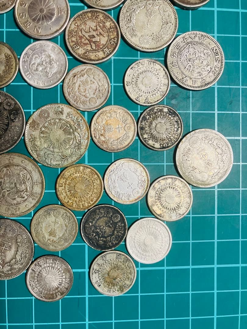 モ*ー様 古銭　日本貨幣　竜5銭銀貨　白銅貨　20銭銀貨　10銭銀貨　まとめ売り