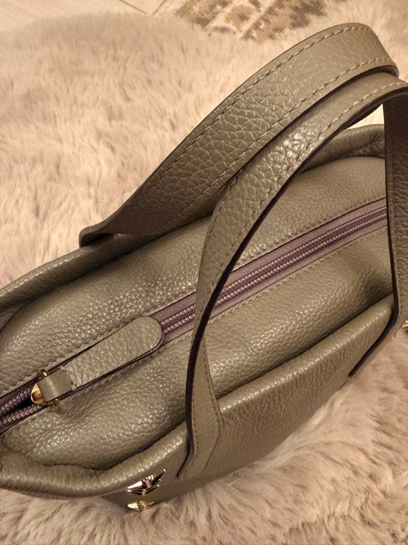 美品 Jimmy Choo Mini Sara スタッズ トート 保存袋付