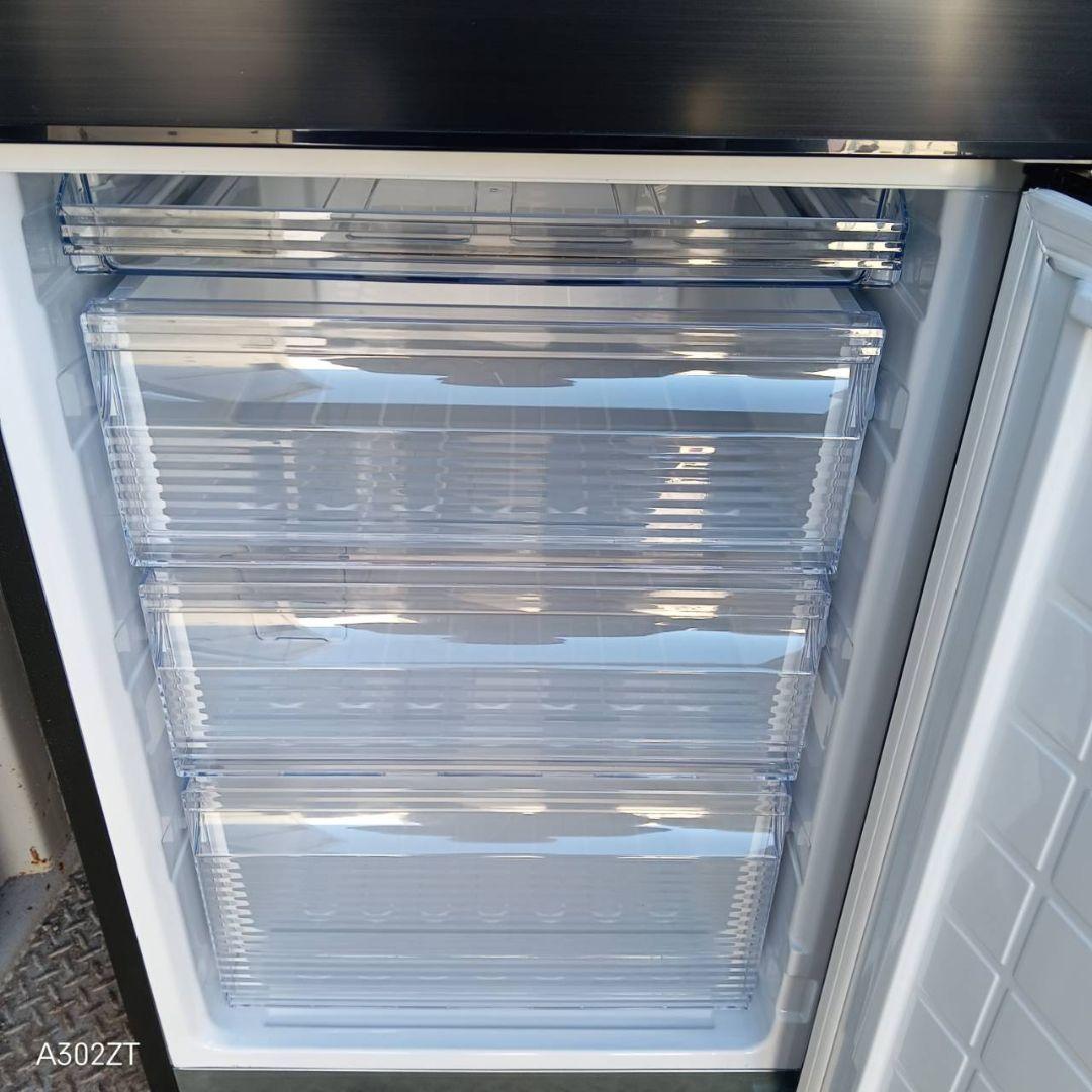 1135 設置まで対応　SHARP　大型冷蔵庫　最新モデル　310L