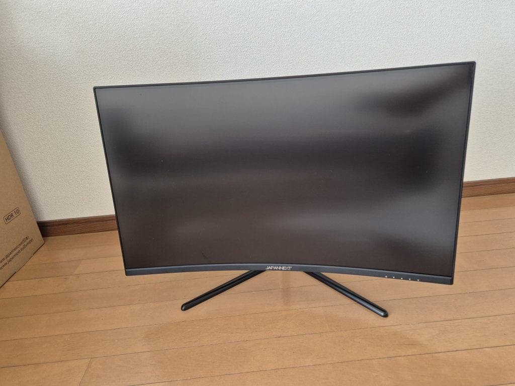 ゆー JAPANNEXT 31.5インチ 湾曲モニター 4K