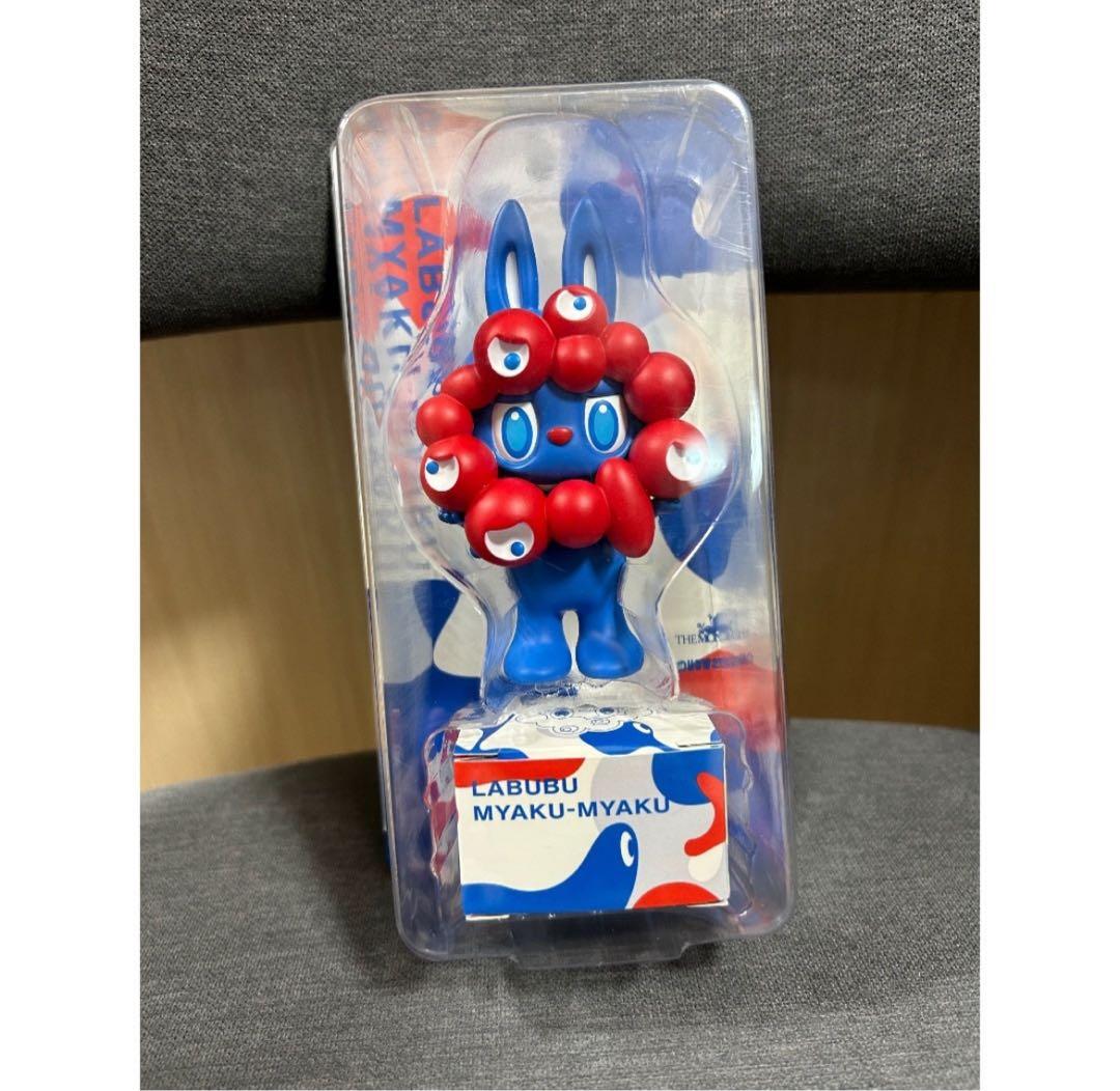 LABUBU MYAKU-MYAKUストラップ付フィギュア　ラブブ　ミャクミャク