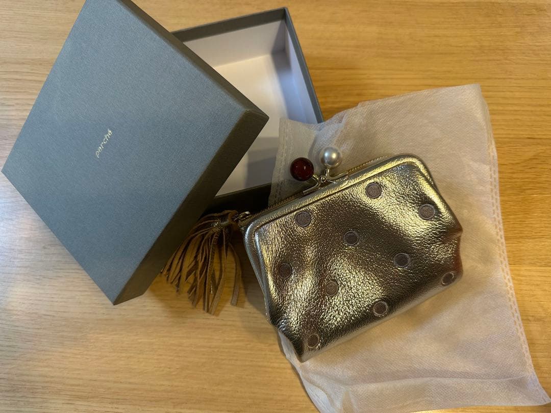 perche(ペルケ) がま口 アクリル玉 がま口 二つ折りウォレット