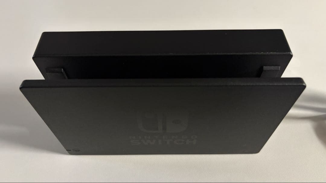 Nintendo Switch 本体 黒 ドック付き