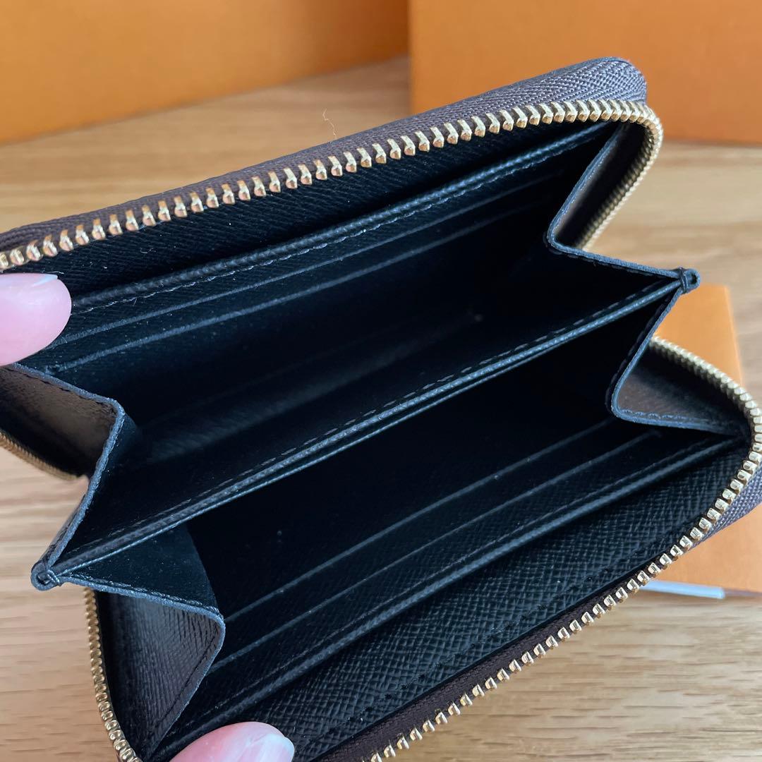 ルイヴィトン　ジッピー・パース モノグラムジャイアント