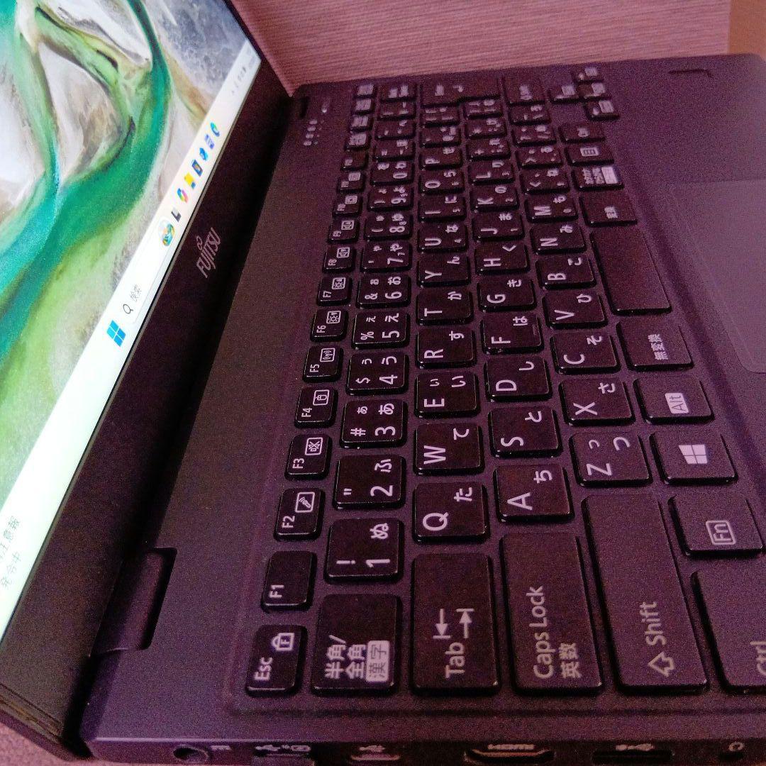 I①富士通　ＦＭＶＵ19011　U939/A