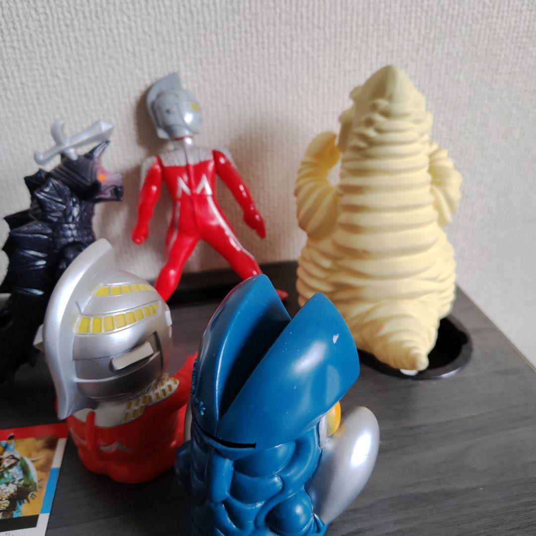 ウルトラヒーローシリーズ　ウルトラマン　怪獣　ソフビ　フィギュア　バンダイ