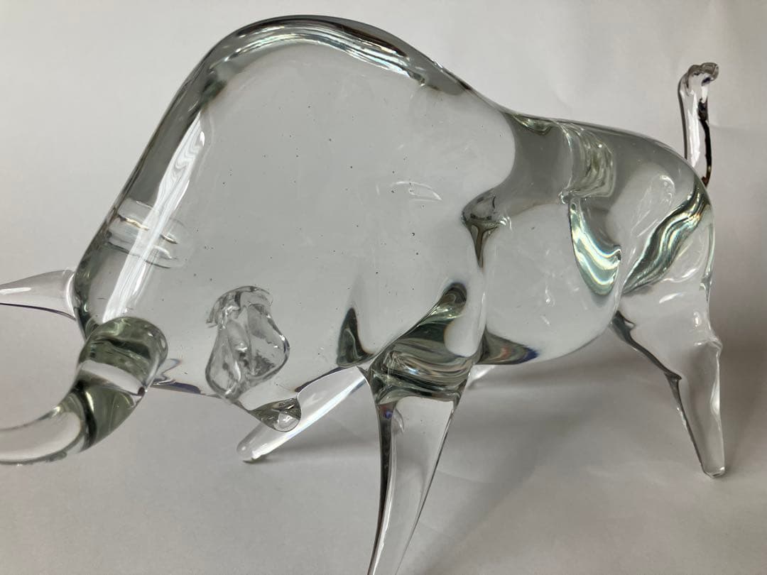 クリスタルガラス工芸 牛 置物