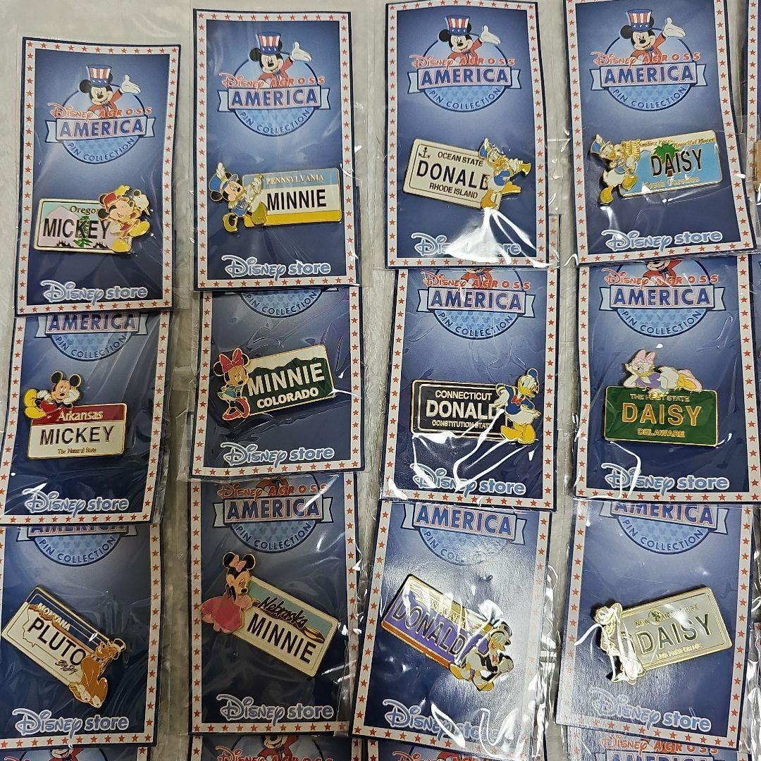 DisneyStore キャラクターピンバッジ アメリカ50州 50個まとめ売り