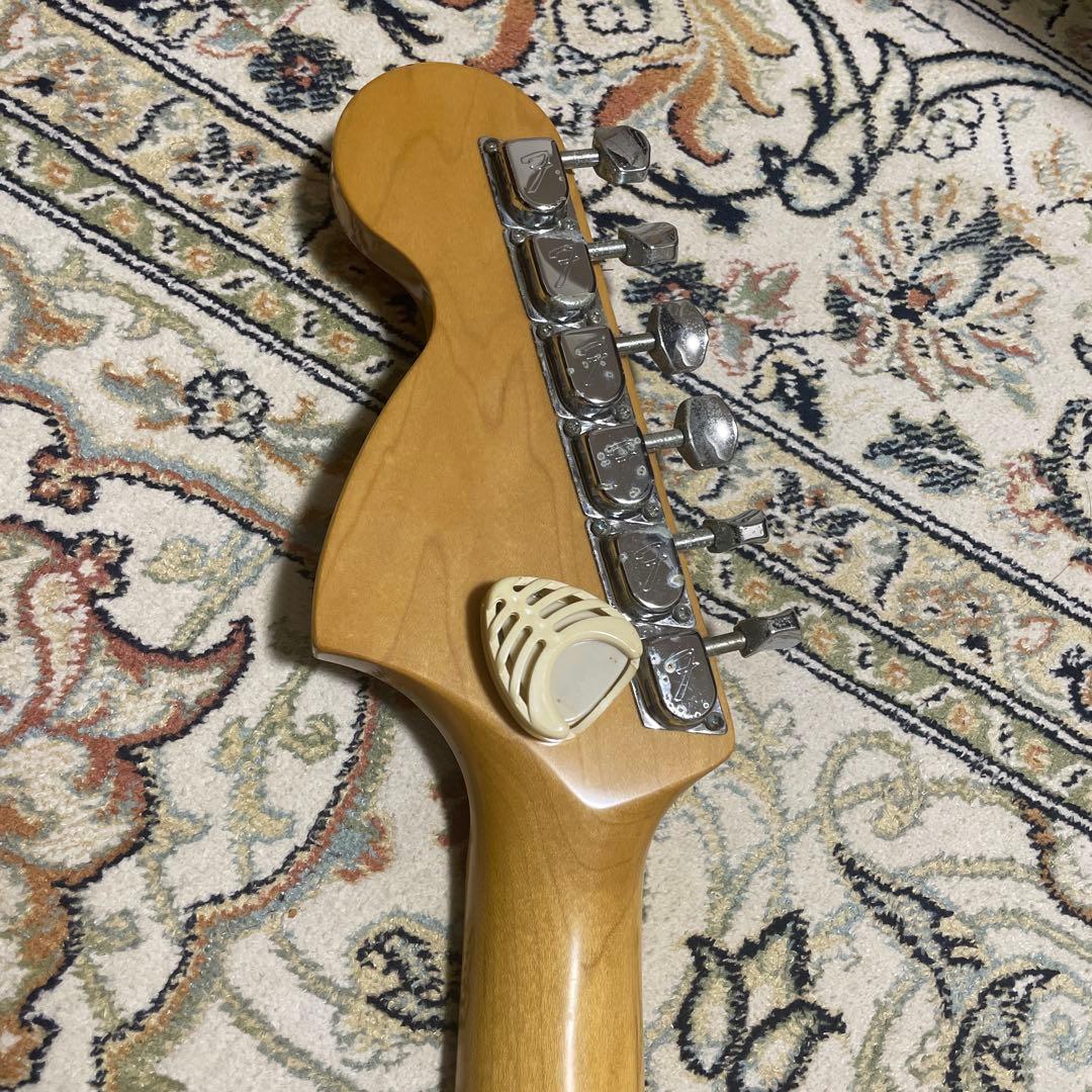 フェンダー　ストラトキャスター　クリーム