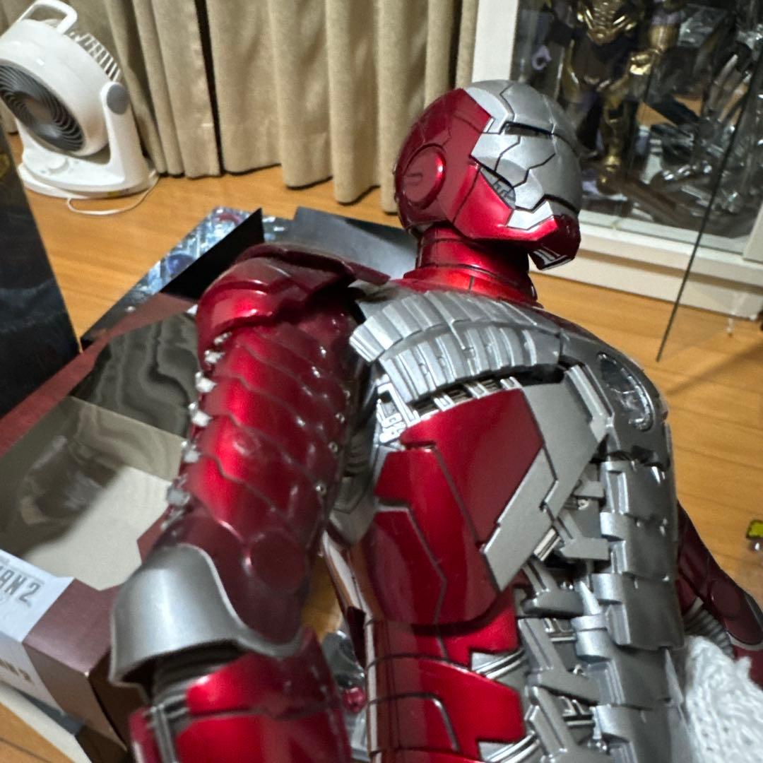 アイアンマン マーク　5 ホットトイズ