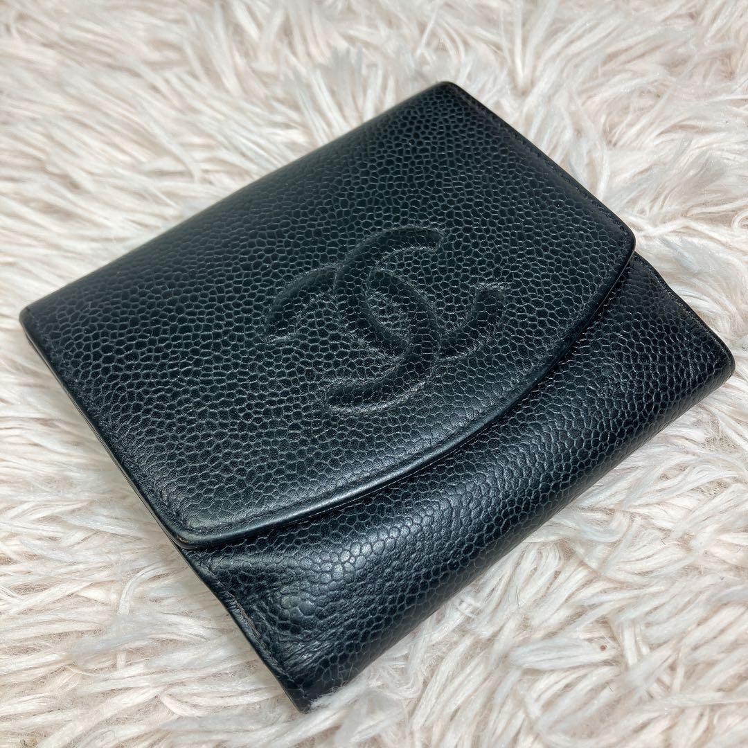 大人気 CHANEL 二つ折り財布 ココマーク キャビアスキン レザー Wホック