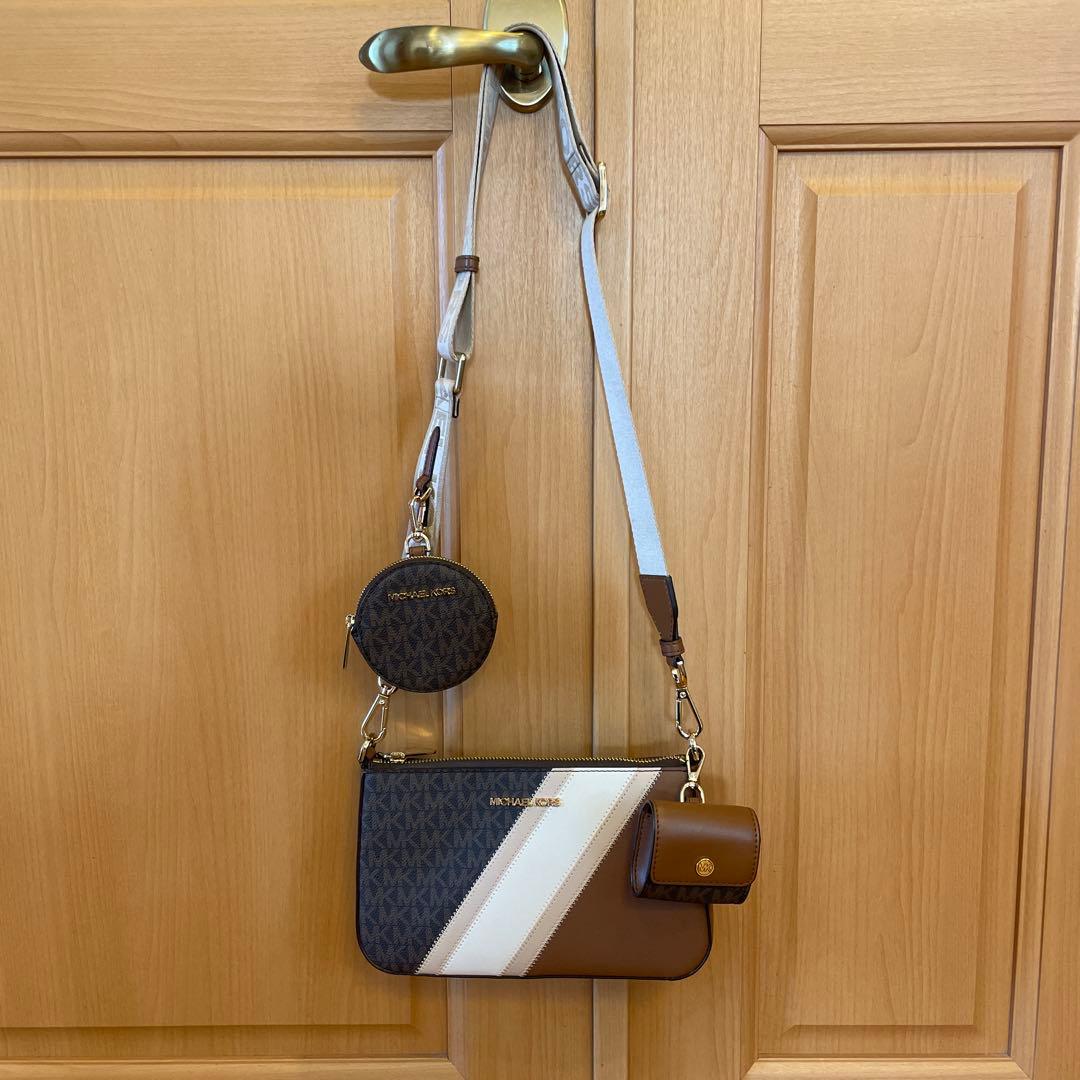 【値下げしました】MICHAEL KORS ストライプショルダーバッグ