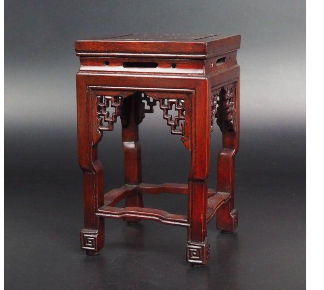 送料無料　唐木花梨透かし彫り盆栽台・花台　高さ16.5ｃｍ