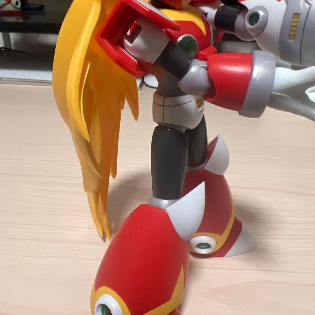 【組立済】コトブキヤ ロックマンX ゼロ プラモデル フィギュア　ZERO