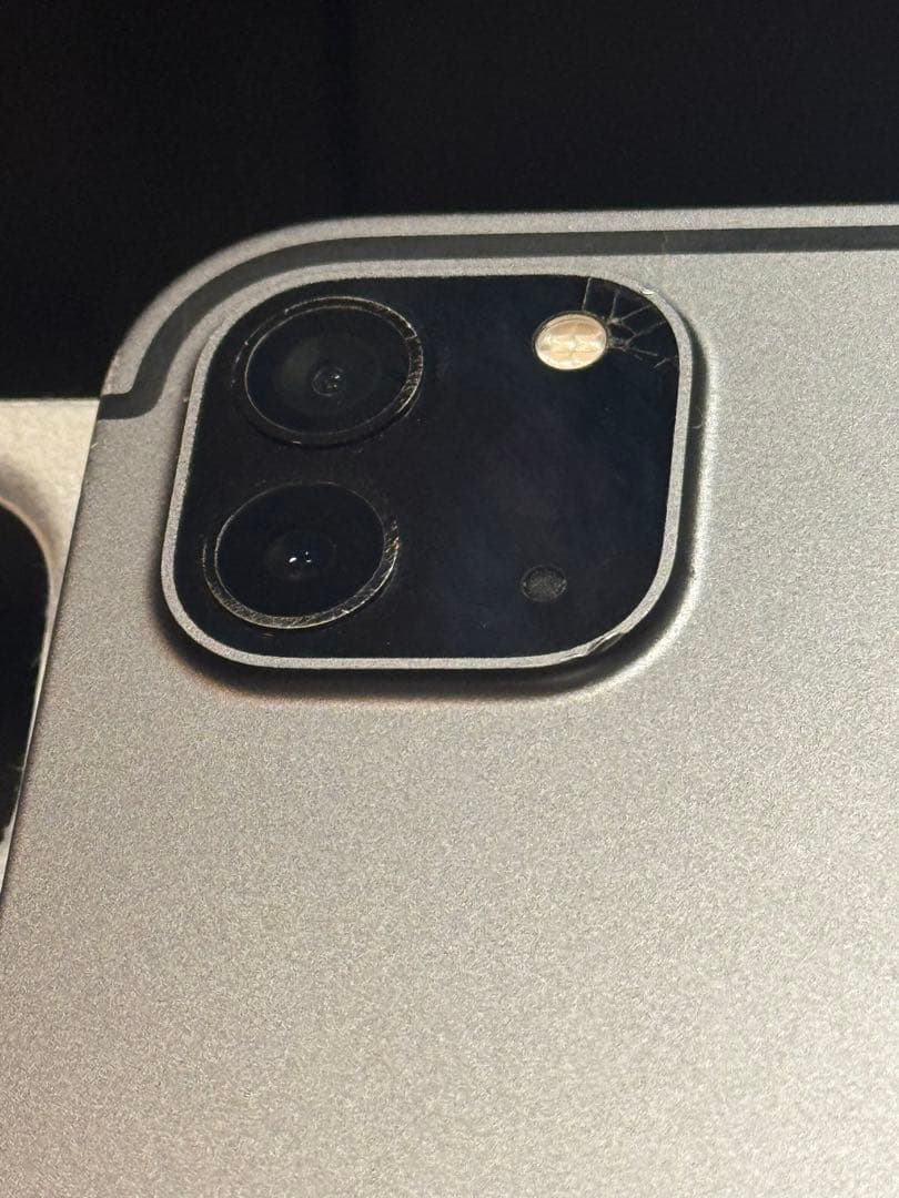 iPad Pro 12.9インチ 第5世代 256GB セルラーキーボードセット