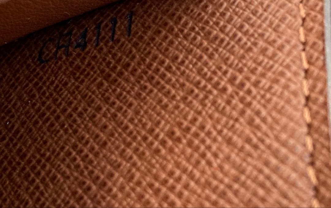 ルイヴィトン モノグラム　3つ折り　レディース財布