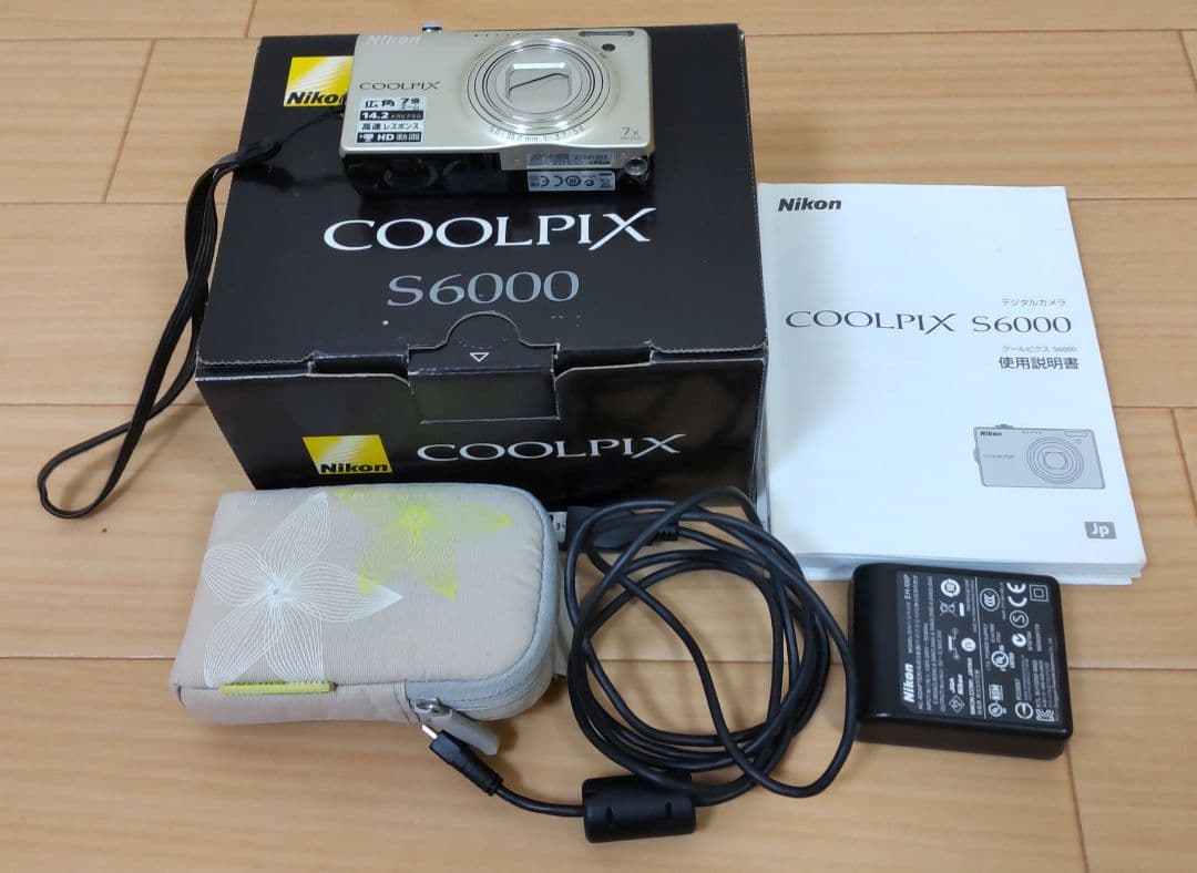 動作確認済Nikon COOLPIX S6000 箱、説明書、充電器、専用ケース