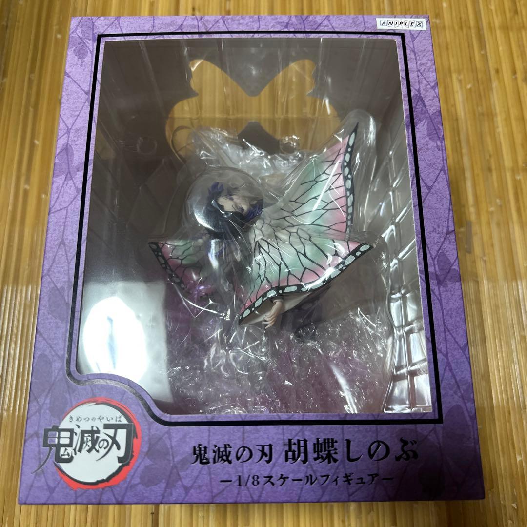 【新品・未開封】鬼滅の刃 胡蝶しのぶ 1/8スケールフィギュア