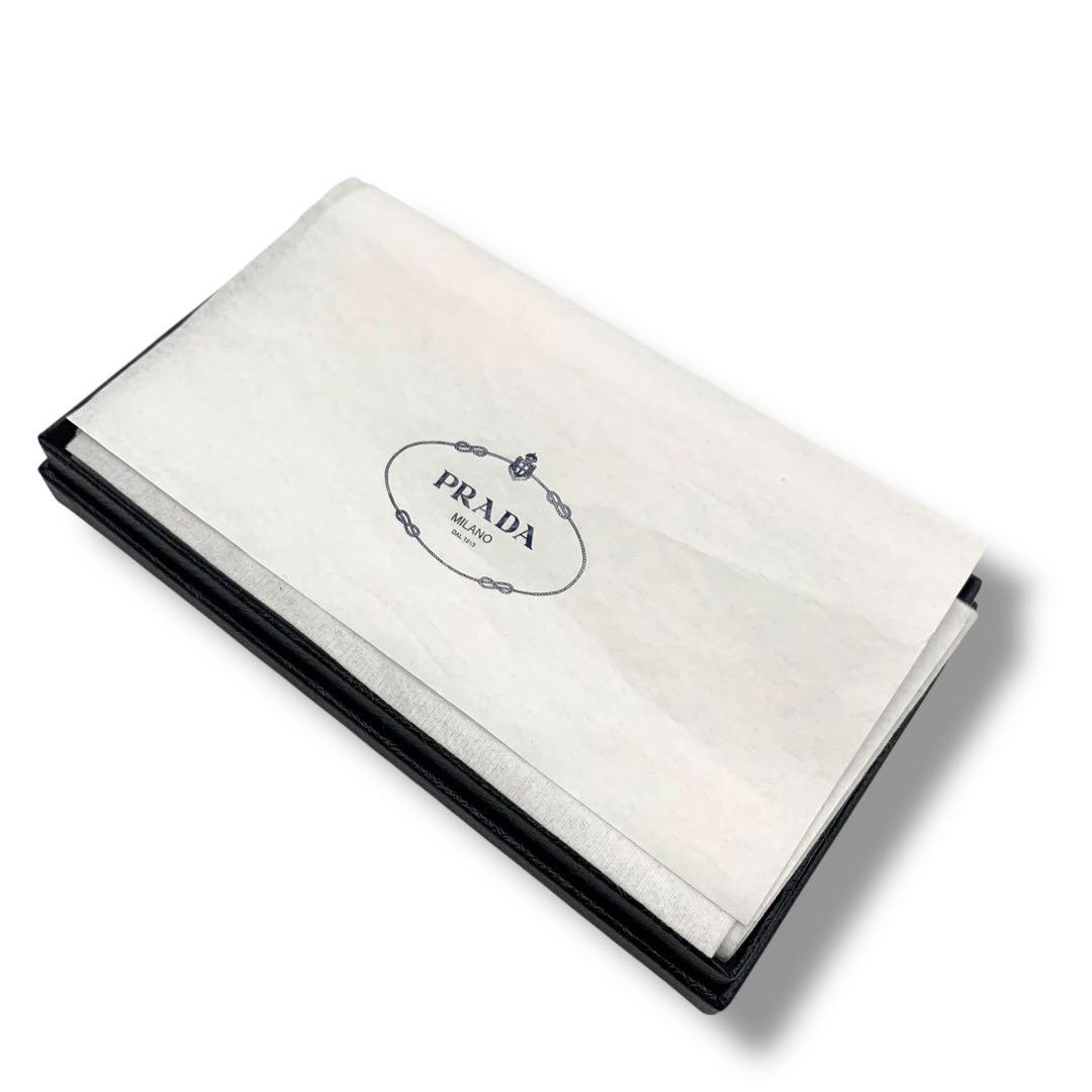 PRADA ブラック レザー iPhone用ケース　三角ロゴ