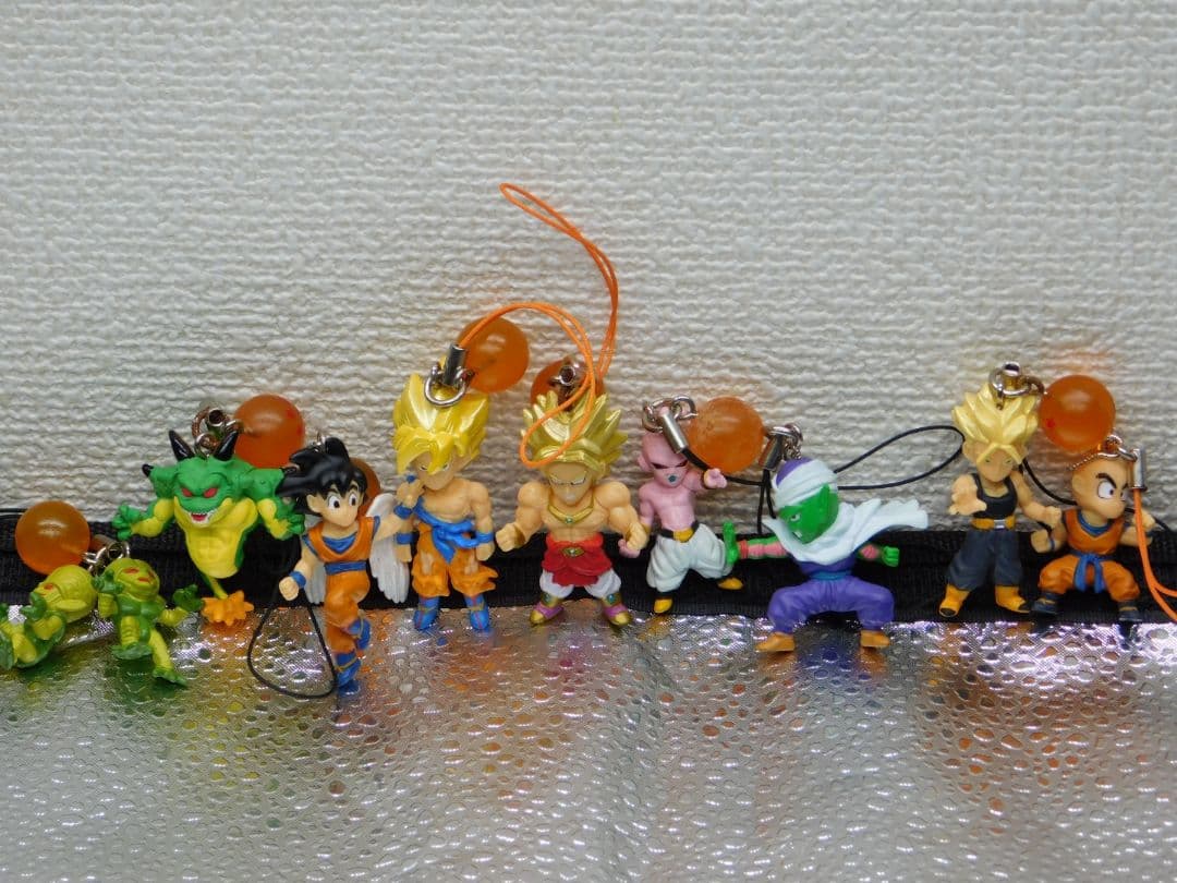 全９品セット売り　ドラゴンボールフィギュアストラップ　９体セット　希少