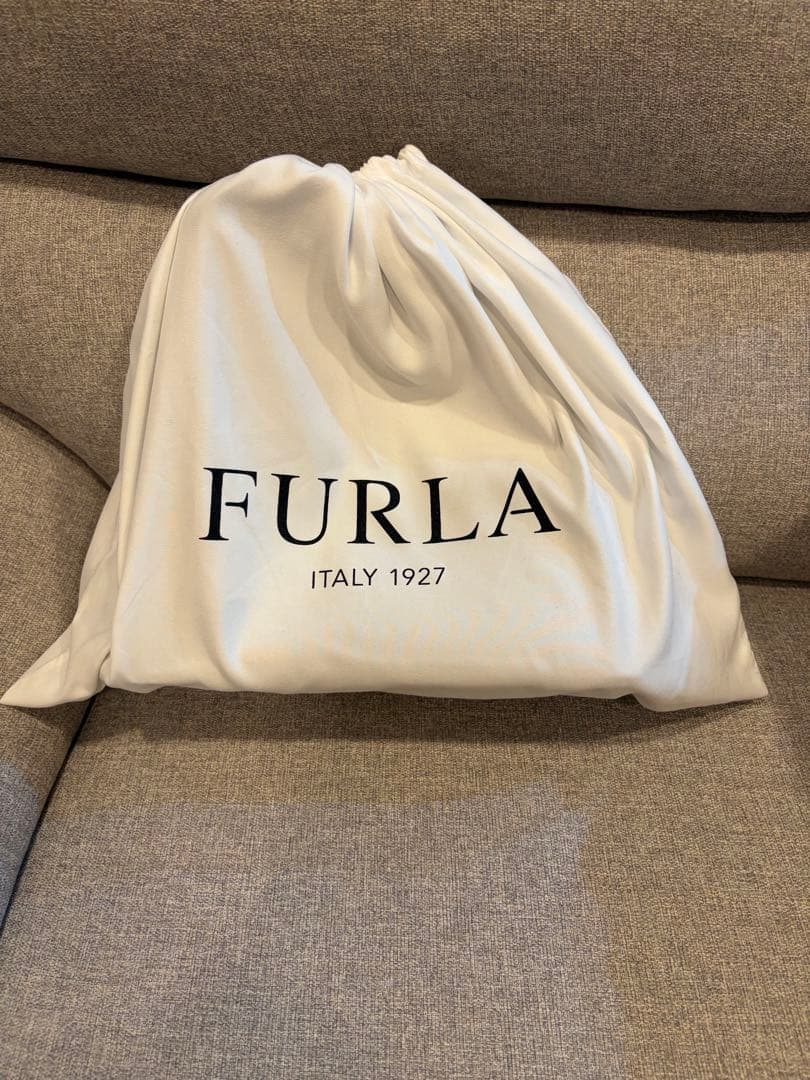 FURLA ブラック レザー ハンドバッグ　パイパー　フルラ