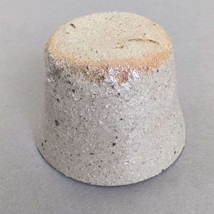 西岡小十　氏作　窯変唐津ぐい呑み　窯変唐津酒盃　唐津ぐい呑み　箱なし(NO.2)