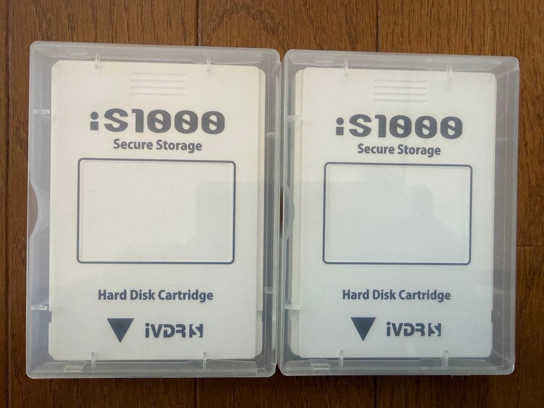 日立（HGST）iVDR-S カセットHDD 1TB 2台セット（ケース付き）