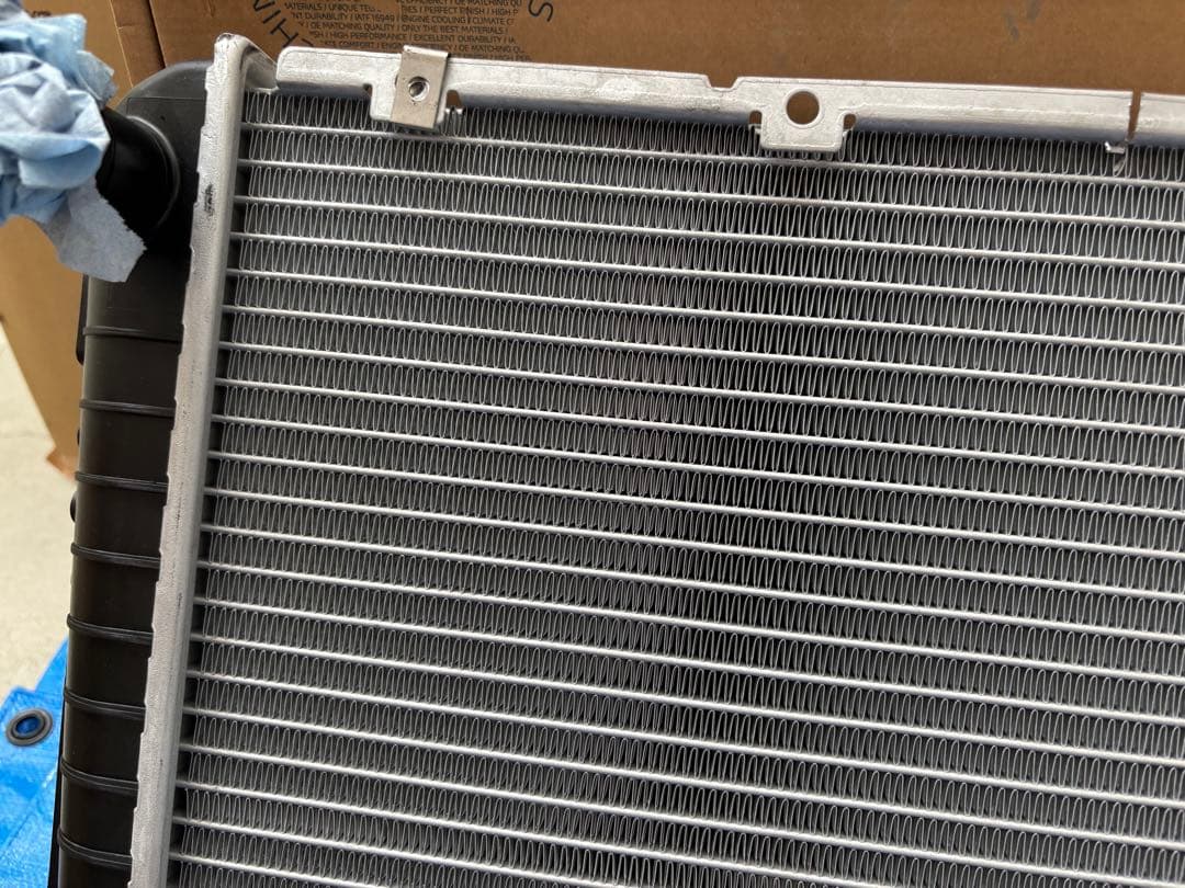 VOLVO ボルボ 240 ・ 740 ラジエター Nissens ニッセンズ製