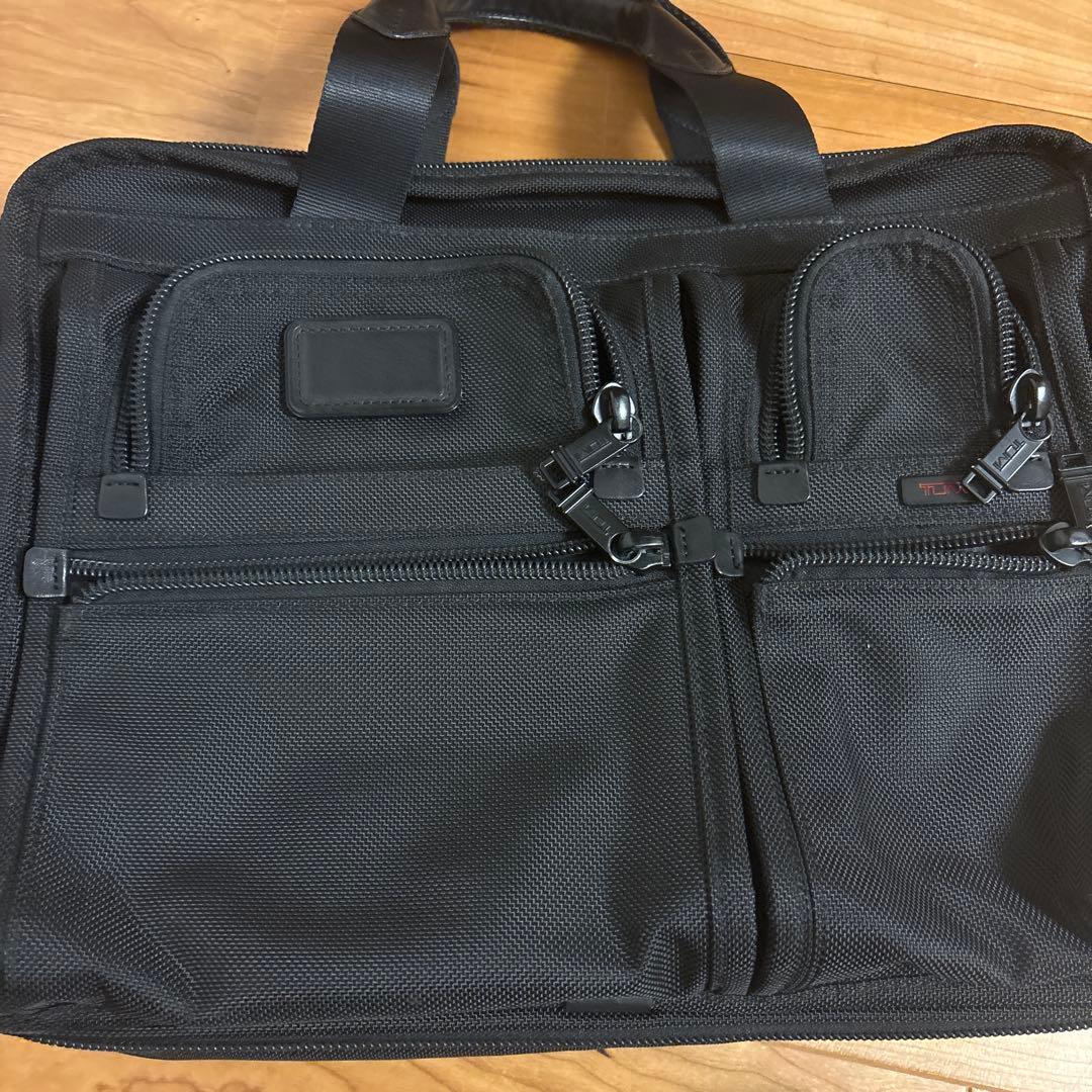 ブラックビジネスバッグ 多ポケット　26141DH