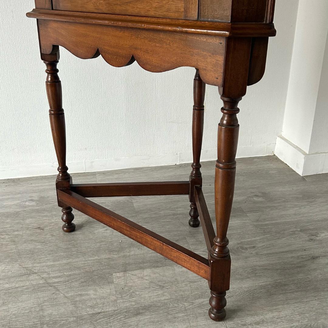 【最終値下げ】イギリス アンティーク　家具 コーナーキャビネット 296A