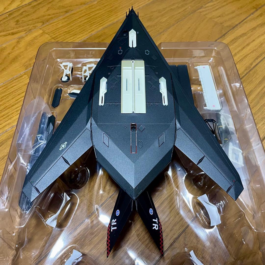 【未使用品】HOBBYMASTER F-117 NIGHTHAWK HA5811