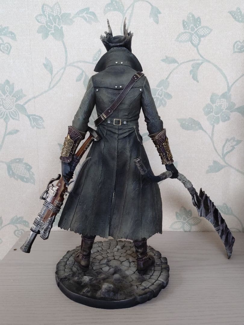 Gecco Bloodborne 狩人（ハンター）1/6スケール スタチュー