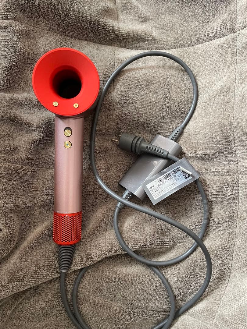 ダイソン　ドライヤー　HD08 さくらロゼ　ヘアードライヤー