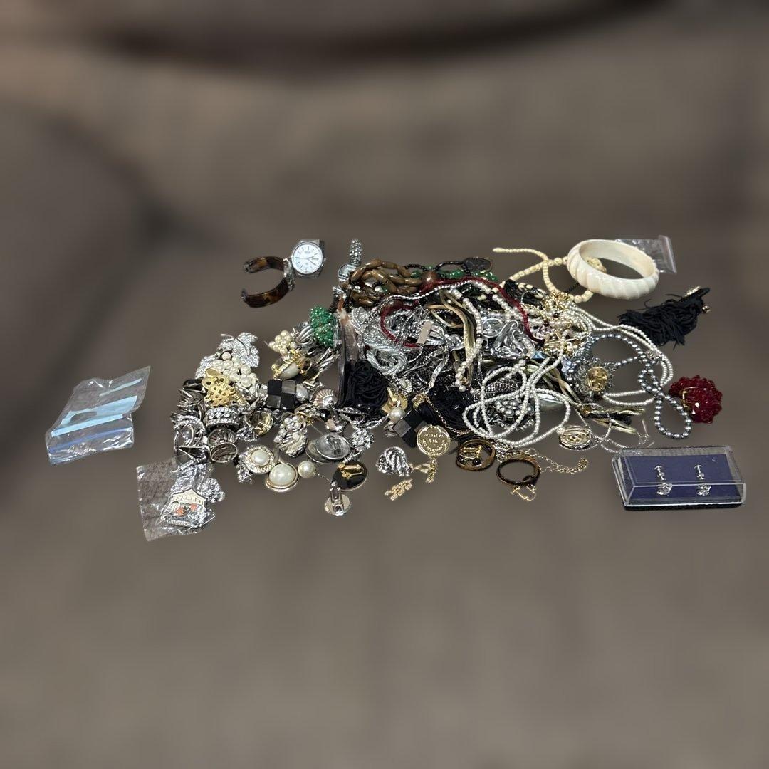 遺品整理品　　①