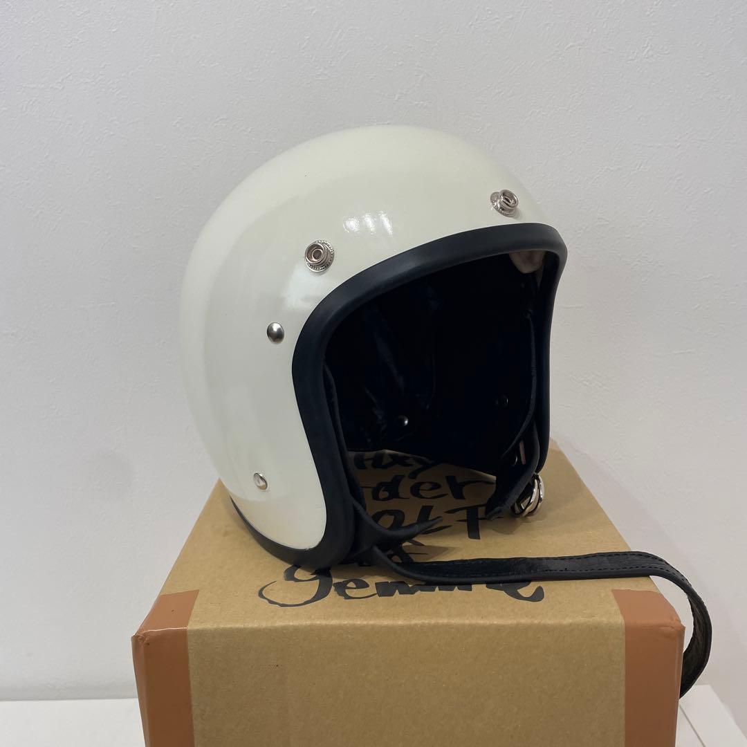 ケエアソ　ヘルメット　装飾用 wolf of genuine