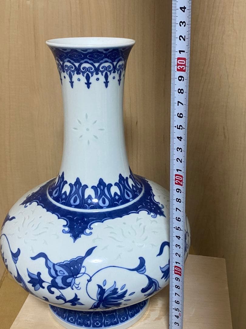 中国　景徳鎮製　染付蛍花瓶　　　　　引越しのため　売り尽くす